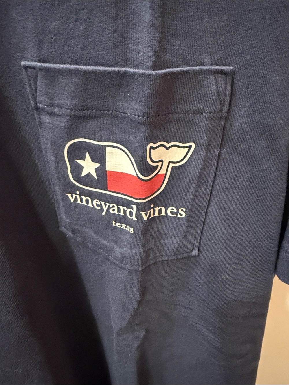 Vineyard Vines Navy Short-Sleeve Pocket Tee with Whale Logo - Picture 2 of 4